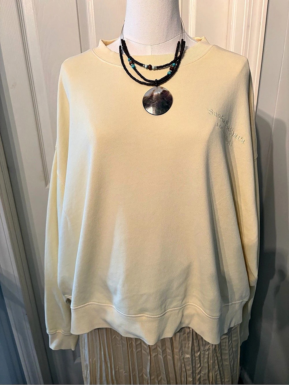 H&M Santa Barbara Los Angeles Cream Long Sleeve Sweatshirt XL